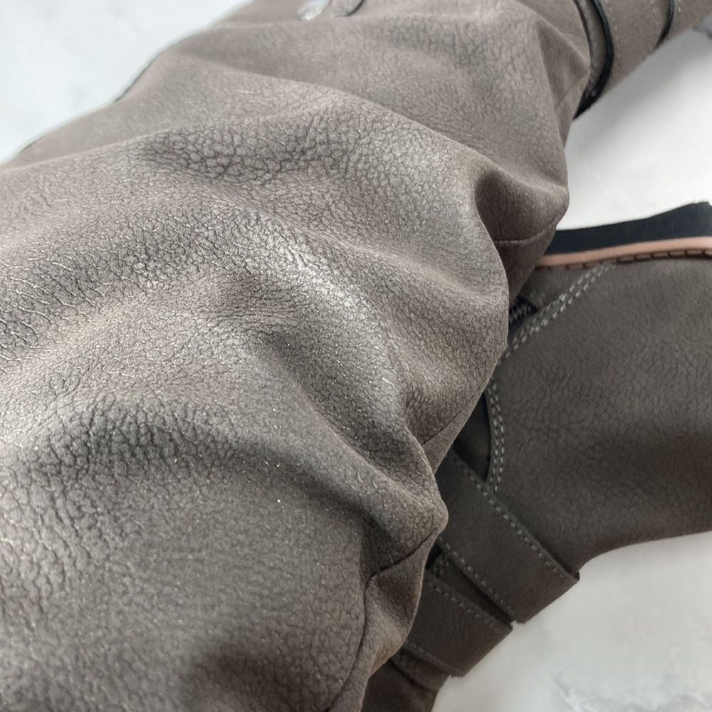 SUN + STONE Brinley Charcoal Strapped Lug-Sole Boots - Picture 7 of 7